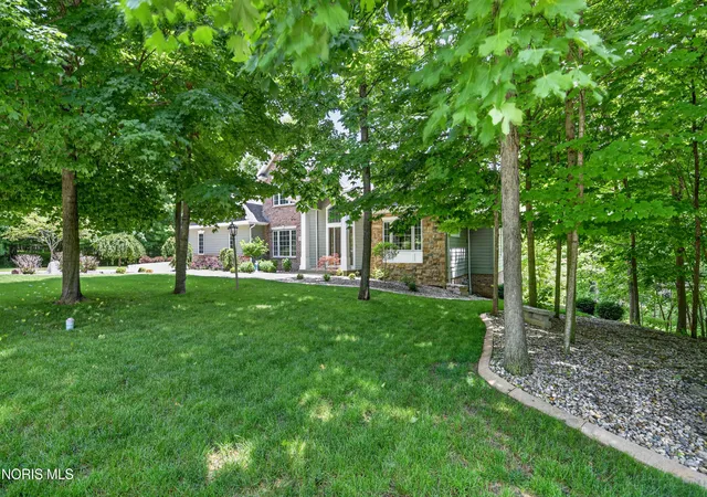 Homes for sale in Bryan, OH | 125 Turnberry Dr, Bryan, OH 43506 | MLS# 10009015