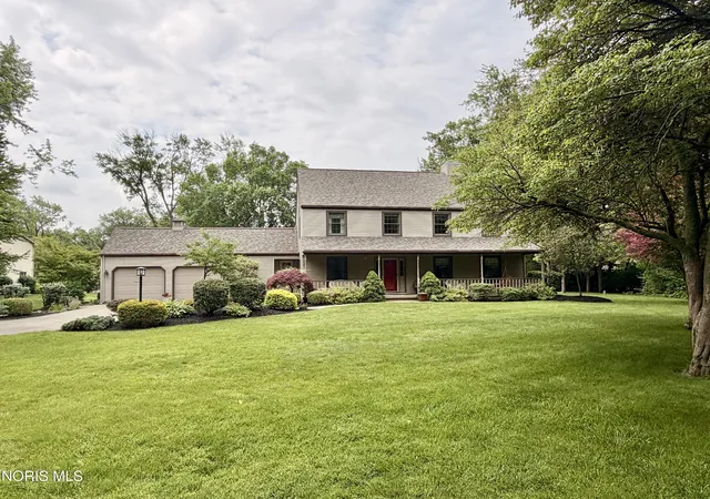 Homes for sale in Fremont, OH | 27 Ridge Dr, Fremont, OH 43420 | MLS# 10008981
