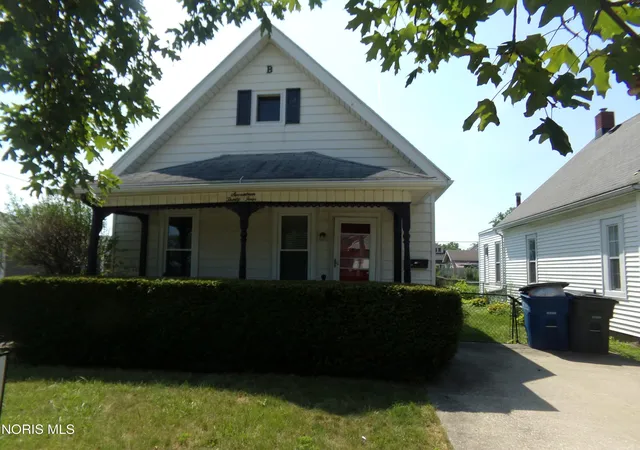 Homes for sale in Toledo, OH | 1734 Pool St, Toledo, OH 43605 | MLS# 10009008