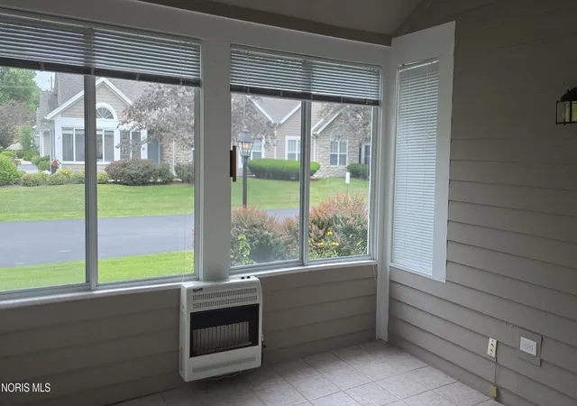 Condo for sale in building located at 2354 Whispering Pines Dr, Toledo, OH 43617 - Unit #