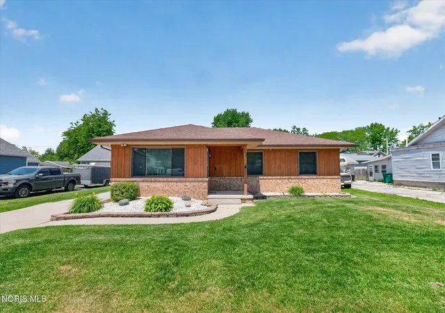 1st image of 208 Rood St, Northwood, OH 43619 | MLS# 10009013