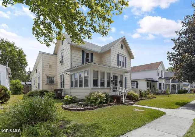 Homes for sale in Gibsonburg, OH | 205 S Patterson St, Gibsonburg, OH 43431 | MLS# 10009064