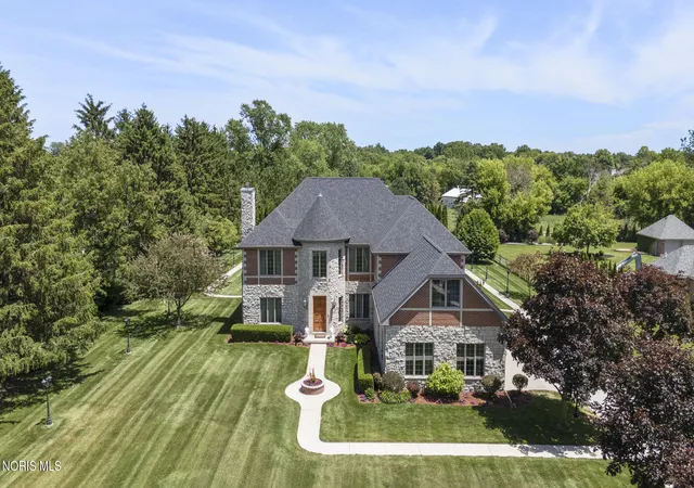 2nd image of 3315 Stonebrooke Ln, Maumee, OH 43537 | MLS# 10009132