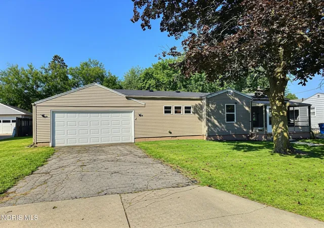 Photo 1 of Single family home for sale at 2930 Indianola Dr, Toledo, OH 43614 | MLS# 10009053 | Listing updated on 2026-08-31