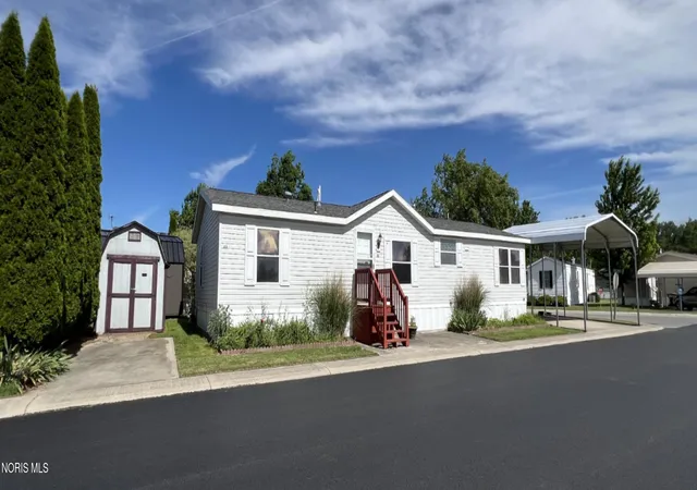 37th image of 930 E Broadway St #23, North Baltimore, OH 45872 | MLS# 10009080
