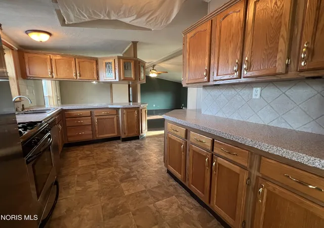 3rd image of 930 E Broadway St #23, North Baltimore, OH 45872 | MLS# 10009080
