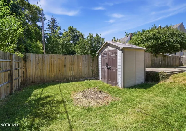 Homes for sale in Toledo, OH | 2668 Sherbrooke Rd, Toledo, OH 43606 | MLS# 10009111