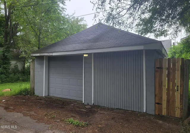 Photo 28 of Sale Pending at 419 E Streicher St, Toledo, OH 43608 | MLS# 10009298 | Listing updated on 2026-07-20