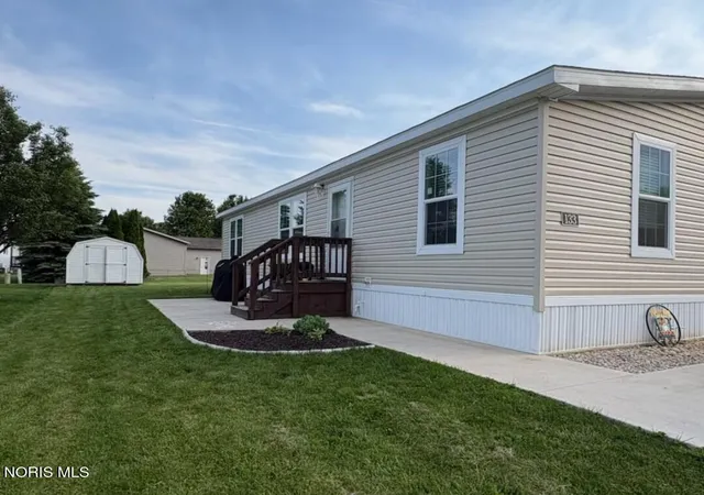 Homes for sale in Wauseon, OH | 14900 County Road H #133, Wauseon, OH 43567 | MLS# 10009128