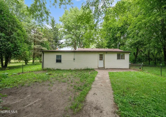 Homes for sale in Liberty Center, OH | 4203 County Road U4, Liberty Center, OH 43532 | MLS# 10009254