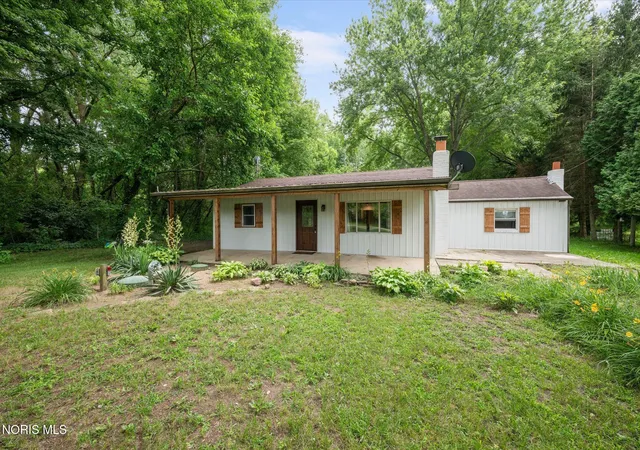 Homes for sale in Liberty Center, OH | 4203 County Road U4, Liberty Center, OH 43532 | MLS# 10009254