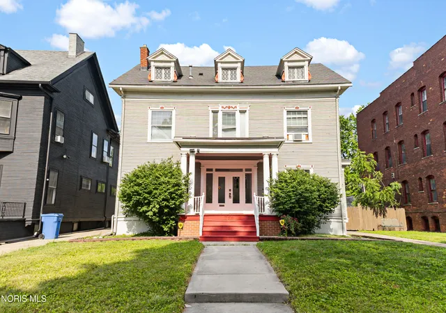 1st image of 2108 Glenwood Ave, Toledo, OH 43620 | MLS# 10009586