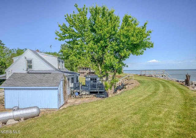 Homes for sale in Curtice, OH | 11999 Dyke Rd, Curtice, OH 43412 | MLS# 10009312