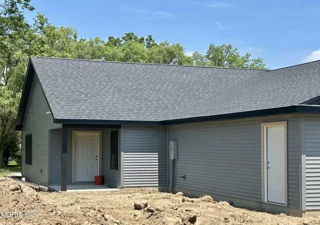 Homes for sale in Antwerp, OH | 102 Maumee Lane, Antwerp, OH 45813 | MLS# 10009213