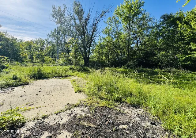 Homes for sale in North Baltimore, OH | 100 Poe Rd, North Baltimore, OH 45872 | MLS# 10009422