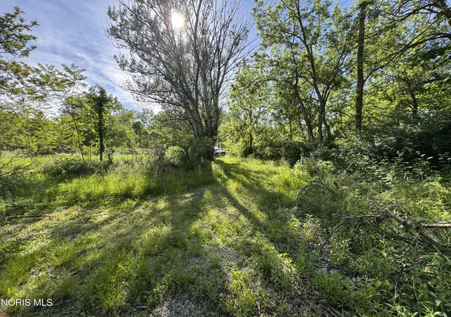 Homes for sale in North Baltimore, OH | 100 Poe Rd, North Baltimore, OH 45872 | MLS# 10009422