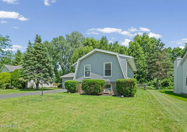 Homes for sale in Waterville, OH | 600 Wilkshire Dr, Waterville, OH 43566 | MLS# 10009235