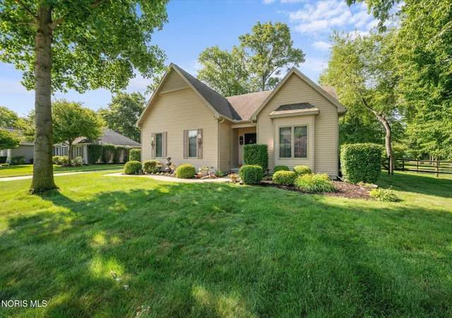 Homes for sale in Holland, OH | 8339 Sycamore Woods Ln, Holland, OH 43528 | MLS# 10009801