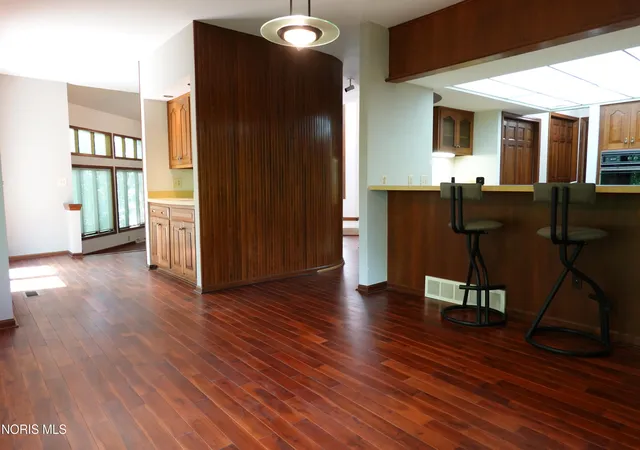 3rd image of 1677 Wyandotte Blvd, Maumee, OH 43537 | MLS# 10009257