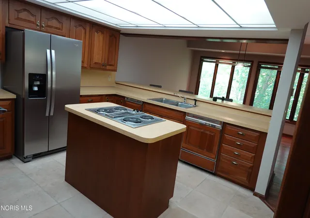 4th image of 1677 Wyandotte Blvd, Maumee, OH 43537 | MLS# 10009257