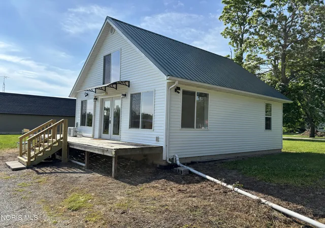 Photo 3 of Single family home for sale at 402 Liberty St, Cloverdale, OH 45827 | MLS# 10009271 | Listing updated on 2026-09-06