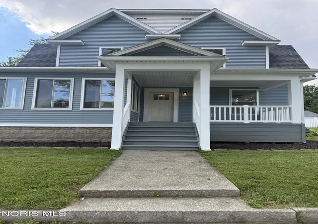 Homes for sale in Fremont, OH | 318 S Park Ave, Fremont, OH 43420 | MLS# 10009343
