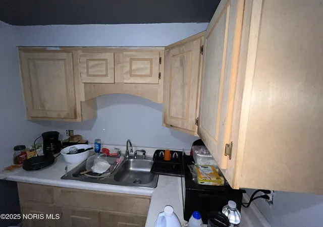 Photo 4 of Single family home for sale at 1431 N Michigan St, Toledo, OH 43604 | MLS# 10009305 | Listing updated on 2026-09-15