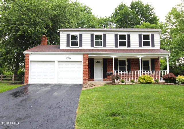 1st image of 2302 Country Squire Ln, Toledo, OH 43615 | MLS# 10009310
