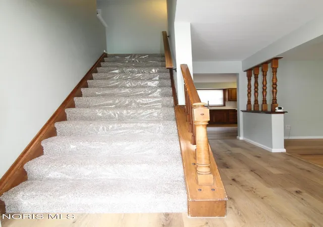 3rd image of 2302 Country Squire Ln, Toledo, OH 43615 | MLS# 10009310