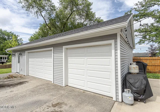 Homes for sale in Clyde, OH | 213 W Buckeye St, Clyde, OH 43410 | MLS# 10009319