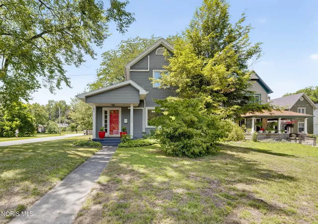 Homes for sale in Bowling Green, OH | 203 Haskins Rd, Bowling Green, OH 43402 | MLS# 10010013