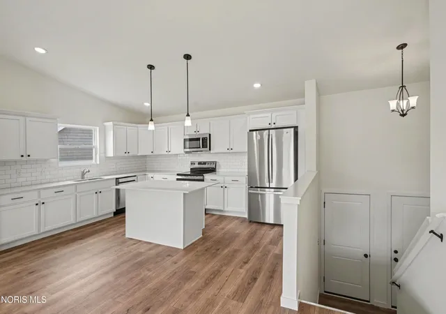 2nd image of 1465 Lee Ann Ave, Defiance, OH 43512 | MLS# 10009380