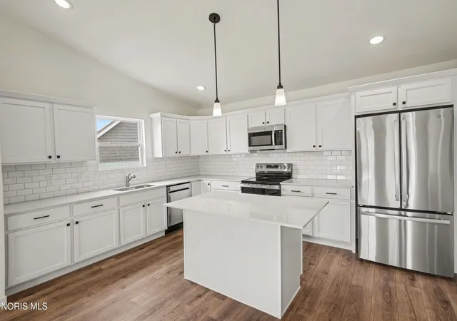 4th image of 1465 Lee Ann Ave, Defiance, OH 43512 | MLS# 10009380