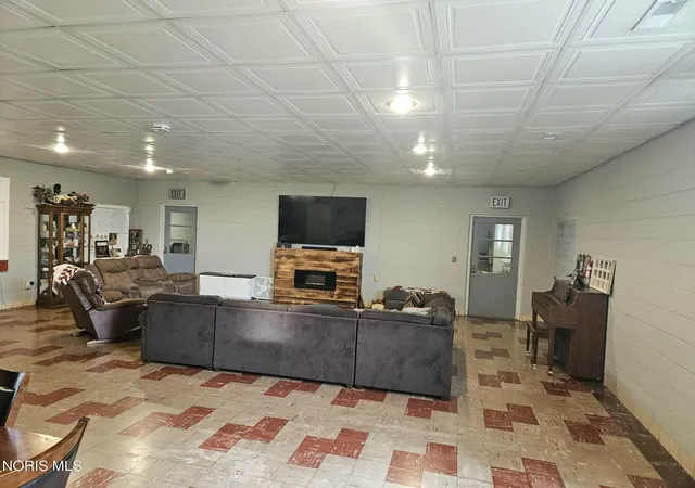 Photo 32 of Single family home for sale at 28025 Main St, Millbury, OH 43447 | MLS# 10009522 | Listing updated on 2026-08-10