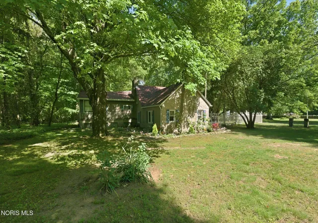 Homes for sale in Swanton, OH | 3604 Co Rd 2, Swanton, OH 43558 | MLS# 10009408