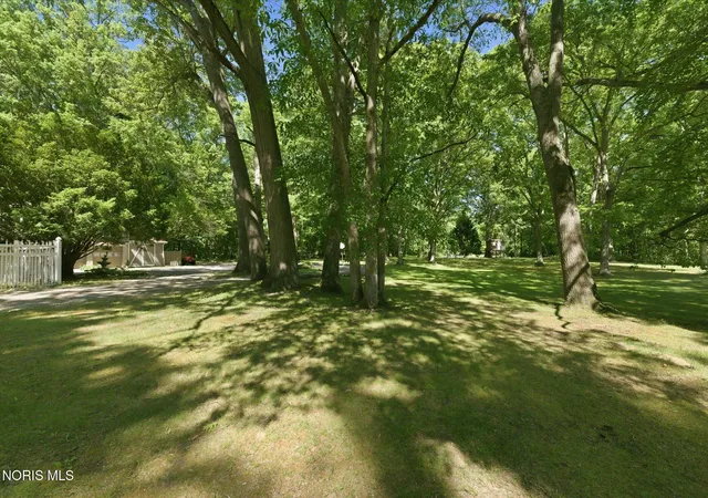 Homes for sale in Swanton, OH | 3604 Co Rd 2, Swanton, OH 43558 | MLS# 10009408