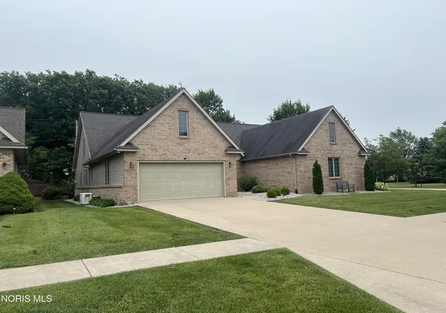 Homes for sale in Gibsonburg, OH | 897 Busdeker Ln, Gibsonburg, OH 43431 | MLS# 10009345