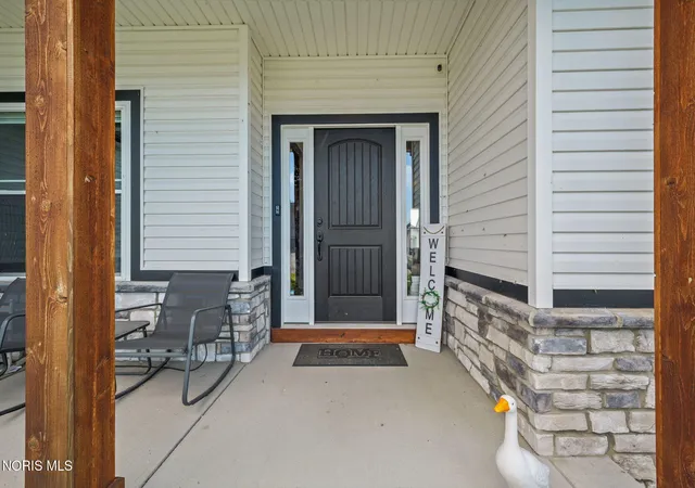 3rd image of 176 Avilyn Ln, Oregon, OH 43616 | MLS# 10009495