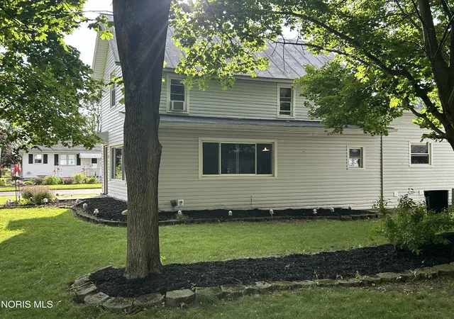 Photo 2 of Sale Pending at 512 W South St, Mc Comb, OH 45858 | MLS# 10009359 | Listing updated on 2026-08-04