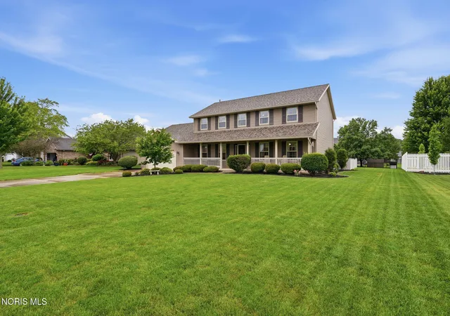 Homes for sale in Findlay, OH | 1408 Brook Lawn, Findlay, OH 45840 | MLS# 10009377