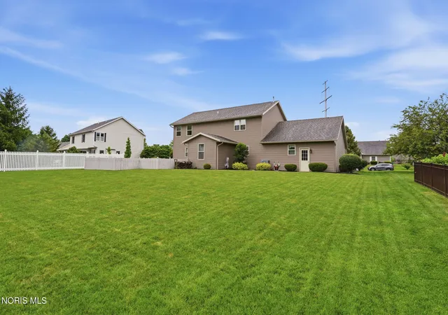 Homes for sale in Findlay, OH | 1408 Brook Lawn, Findlay, OH 45840 | MLS# 10009377