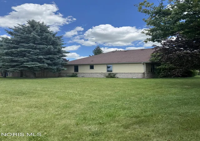 3rd image of 4213 Pearson Pkwy, Oregon, OH 43616 | MLS# 10009776