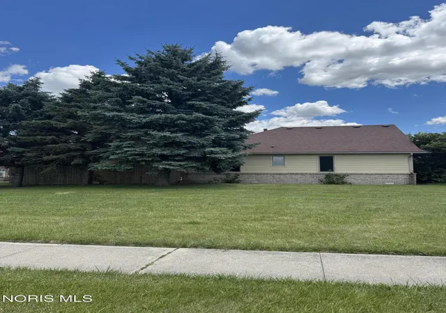 4th image of 4213 Pearson Pkwy, Oregon, OH 43616 | MLS# 10009776