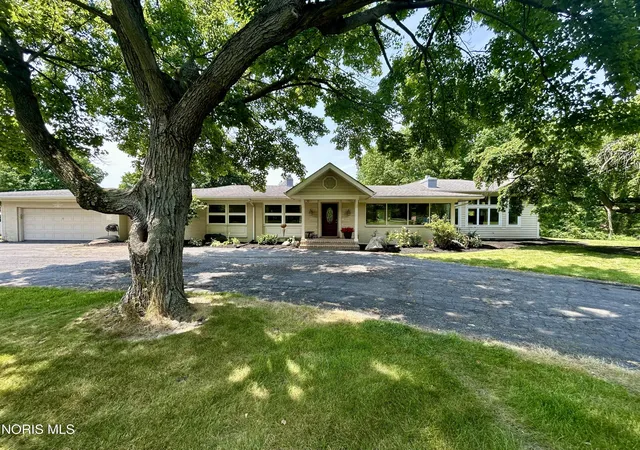 1st image of 1910 S Holland Sylvania Rd, Maumee, OH 43537 | MLS# 10009393