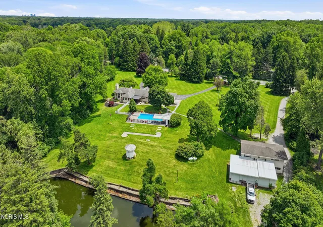 5th image of 1910 S Holland Sylvania Rd, Maumee, OH 43537 | MLS# 10009393