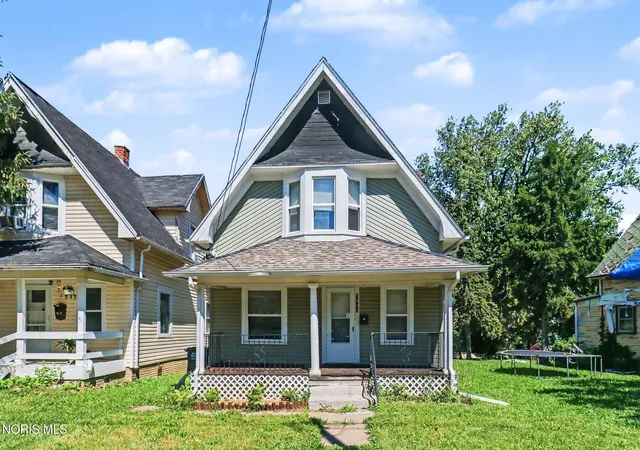 Homes for sale in Toledo, OH | 1448 Beecham St, Toledo, OH 43609 | MLS# 10009397