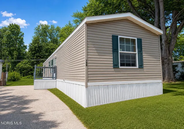 Homes for sale in Swanton, OH | 10430 Airport Hwy #Lot 198, Swanton, OH 43558 | MLS# 10009433
