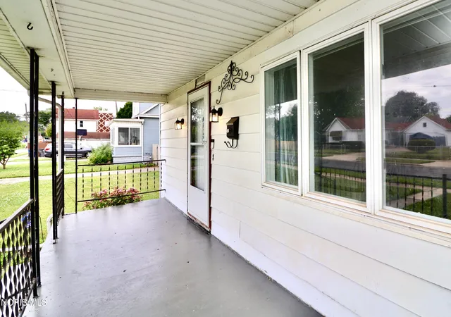 3rd image of 4317 Bellevista Dr, Toledo, OH 43612 | MLS# 10009661