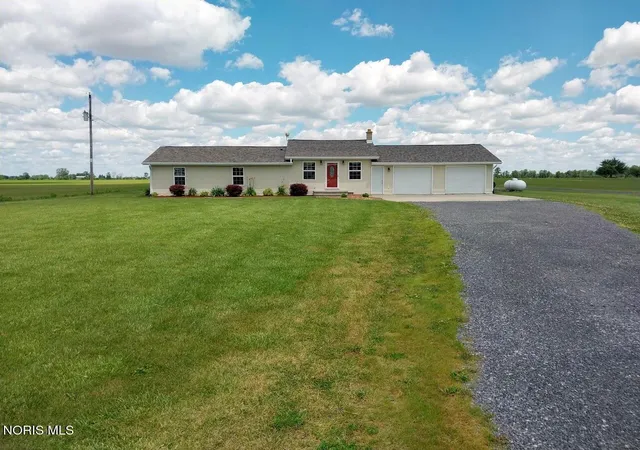 Homes for sale in Bryan, OH | 16319 Scott Rd, Bryan, OH 43506 | MLS# 10009426