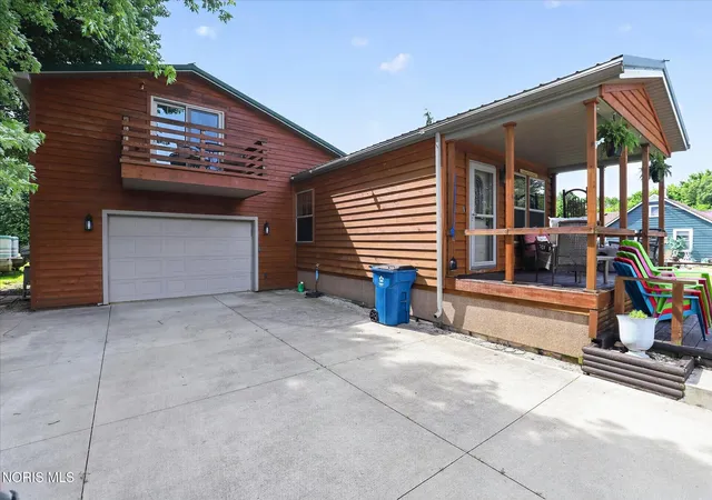Homes for sale in Fremont, OH | 3785 Shannon Rd # 234, Fremont, OH 43420 | MLS# 10009438